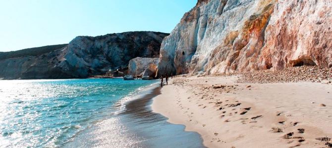 Ostrov Milos, pláž Kleftiko, Řecko